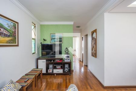 Sala de apartamento à venda com 3 quartos, 75m² em Padre Eustáquio, Belo Horizonte