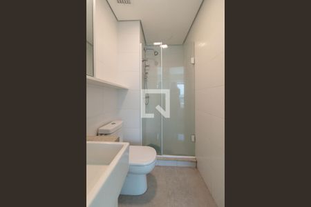 Banheiro de kitnet/studio à venda com 1 quarto, 42m² em Praia de Belas, Porto Alegre