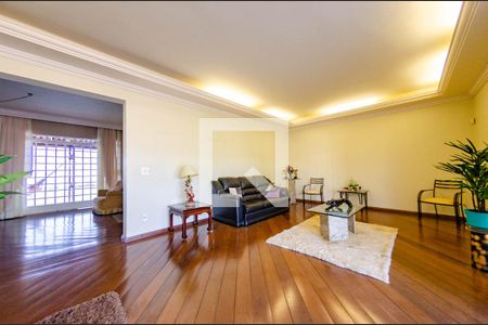 Sala de casa para alugar com 4 quartos, 360m² em São Bento, Belo Horizonte