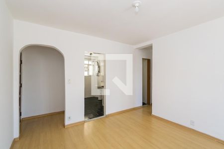 Sala de apartamento para alugar com 2 quartos, 50m² em Olaria, Rio de Janeiro