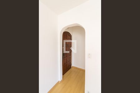 Sala - Hall da entrada de apartamento para alugar com 2 quartos, 50m² em Olaria, Rio de Janeiro