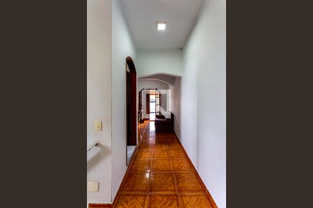 Corredor Dormitórios de casa à venda com 3 quartos, 169m² em Cidade São Jorge, Santo André