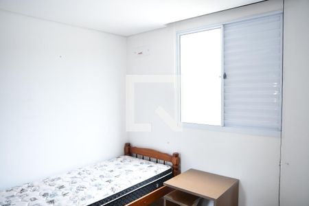 Quarto 2  de apartamento para alugar com 2 quartos, 39m² em Jardim Caiapiá, Cotia