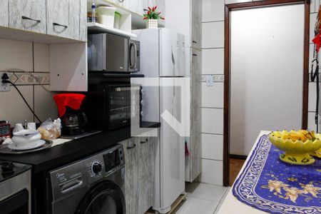 Cozinha de apartamento à venda com 1 quarto, 59m² em Protásio Alves, Porto Alegre