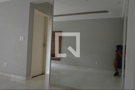 Sala de apartamento para alugar com 2 quartos, 70m² em Pechincha, Rio de Janeiro