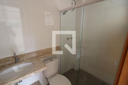 Banheiro de apartamento para alugar com 2 quartos, 37m² em Vila Alpina, São Paulo