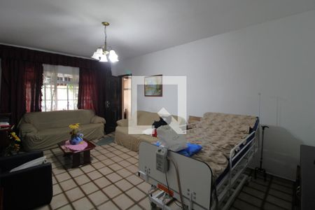 Sala de casa à venda com 3 quartos, 316m² em Jardim Sabara, São Paulo