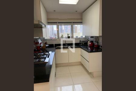 Apartamento para alugar com 4 quartos, 227m² em Aclimação, São Paulo