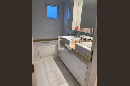 Apartamento para alugar com 4 quartos, 227m² em Aclimação, São Paulo