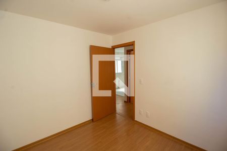 Quarto 2 de apartamento para alugar com 2 quartos, 40m² em Santos Dumont, São Leopoldo