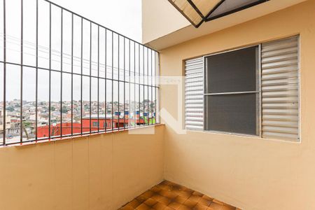 Sacada de casa para alugar com 3 quartos, 96m² em Veloso, Osasco