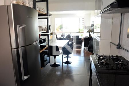 Cozinha de apartamento à venda com 2 quartos, 70m² em Harmonia, Canoas