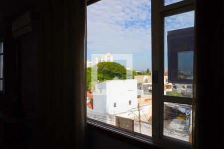 Sala - Vista de apartamento à venda com 3 quartos, 90m² em Passo da Areia, Porto Alegre