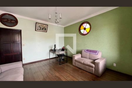 Sala de casa à venda com 4 quartos, 255m² em Álvaro Camargos, Belo Horizonte