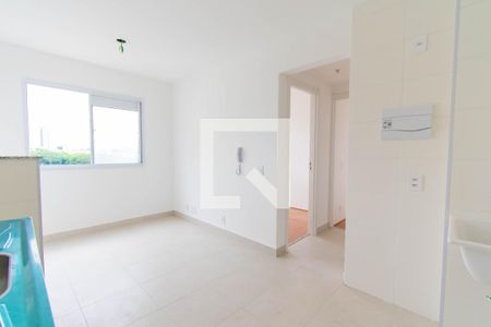 Sala/Cozinha de apartamento à venda com 2 quartos, 32m² em Vila Ema, São Paulo