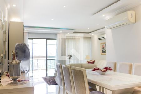 Sala de apartamento à venda com 3 quartos, 150m² em Barra da Tijuca, Rio de Janeiro