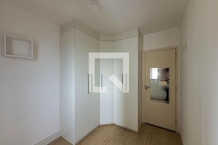 Quarto 1 de apartamento para alugar com 2 quartos, 55m² em Vila Liviero, São Paulo