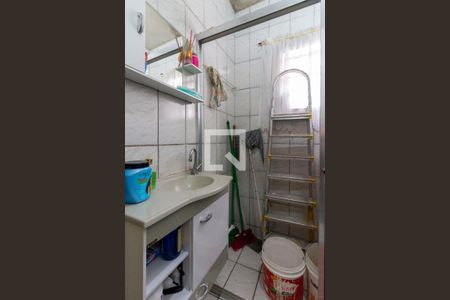 Casa à venda com 125m², 4 quartos e 1 vaga Casa à venda com 125m², 4 quartos e 1 vagaBanheiro Corredor