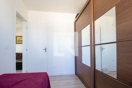 Quarto 1 de apartamento para alugar com 2 quartos, 51m² em Colônia Rio Grande, Curitiba