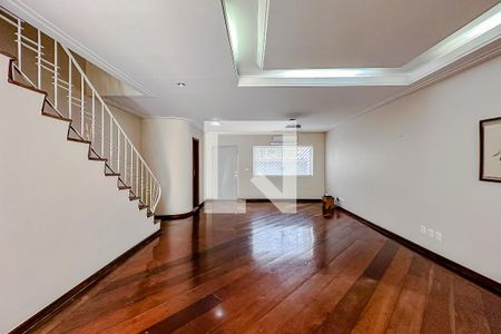 Sala de casa para alugar com 3 quartos, 240m² em Vila Monumento, São Paulo