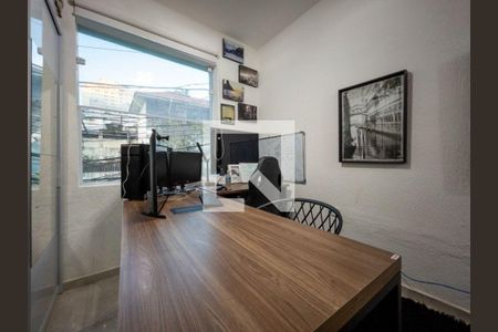 Casa à venda com 3 quartos, 106m² em Vila Mariana, São Paulo