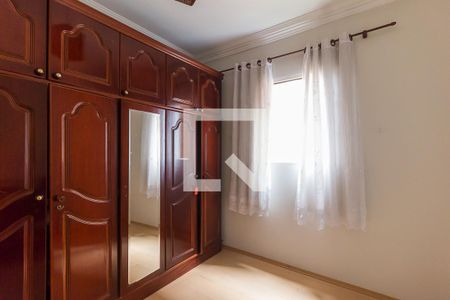 Quarto 1 de apartamento para alugar com 2 quartos, 54m² em Vila Brasileira, Mogi das Cruzes