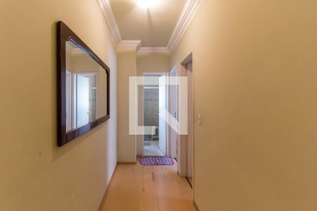 Corredor de apartamento para alugar com 2 quartos, 54m² em Vila Brasileira, Mogi das Cruzes