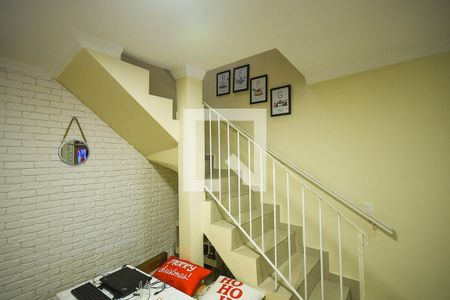 Escada de casa à venda com 2 quartos, 83m² em Jardim America, Taboão da Serra