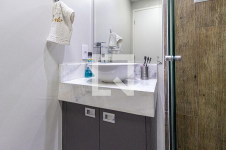 Apartamento à venda com 75m², 3 quartos e 1 vaga Apartamento à venda com 75m², 3 quartos e 1 vagaBanheiro da suíte