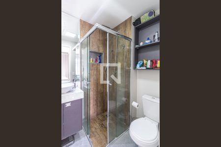 Apartamento à venda com 75m², 3 quartos e 1 vaga Apartamento à venda com 75m², 3 quartos e 1 vagaBanheiro da suíte