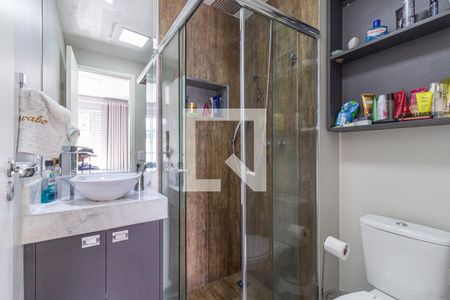 Apartamento à venda com 75m², 3 quartos e 1 vaga Apartamento à venda com 75m², 3 quartos e 1 vagaBanheiro da suíte