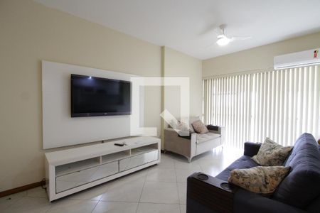 Sala de apartamento para alugar com 2 quartos, 90m² em Barra da Tijuca, Rio de Janeiro