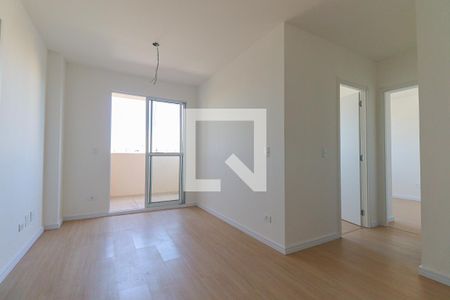 Sala de apartamento para alugar com 2 quartos, 50m² em Capão Raso, Curitiba