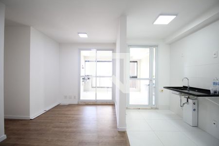 Sala de apartamento para alugar com 3 quartos, 76m² em Vila Andrade, São Paulo