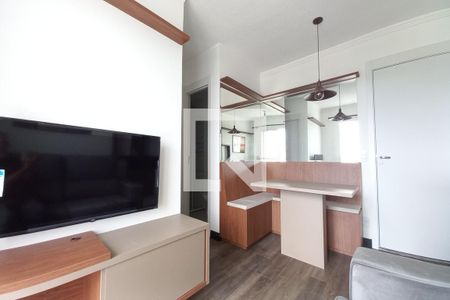 Sala de apartamento para alugar com 2 quartos, 44m² em Jardim Ipaussurama, Campinas