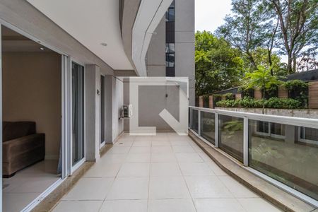 Varanda de apartamento à venda com 1 quarto, 66m² em Melville Empresarial Ii, Barueri