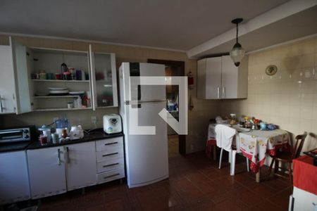 Casa à venda com 206m², 3 quartos e 3 vagas Casa à venda com 206m², 3 quartos e 3 vagasCozinha