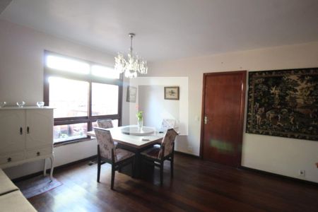 Sala de Jantar de casa à venda com 3 quartos, 206m² em São Sebastião, Porto Alegre