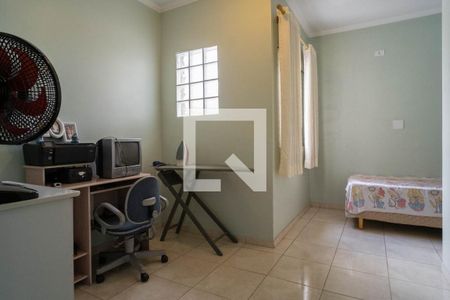 Casa à venda com 152m², 3 quartos e 2 vagas Casa à venda com 152m², 3 quartos e 2 vagasQuarto