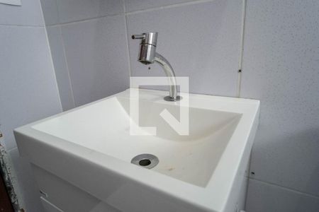 Casa à venda com 152m², 3 quartos e 2 vagas Casa à venda com 152m², 3 quartos e 2 vagasBanheiro