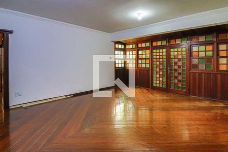 Sala 1 de casa para alugar com 4 quartos, 240m² em Horto, Belo Horizonte