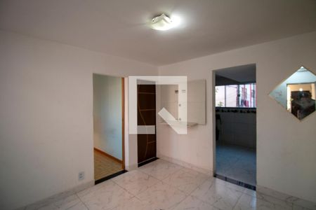 Sala  de apartamento à venda com 2 quartos, 42m² em Brás de Pina, Rio de Janeiro