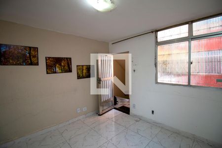 Sala  de apartamento para alugar com 2 quartos, 42m² em Brás de Pina, Rio de Janeiro