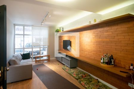 Sala de casa para alugar com 2 quartos, 125m² em Vila Cordeiro, São Paulo