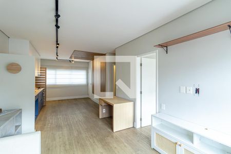 Sala - Quarto Reversível de apartamento para alugar com 2 quartos, 60m² em Higienópolis, São Paulo