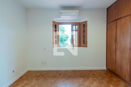 Quarto 1 de casa para alugar com 3 quartos, 240m² em Sumaré, São Paulo