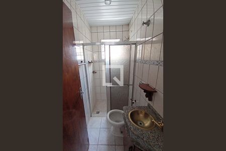 Banheiro da Suíte  de casa para alugar com 2 quartos, 80m² em Vila Santa Rita, Sorocaba