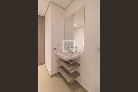 Banheiro de kitnet/studio à venda com 1 quarto, 20m² em Perdizes, São Paulo