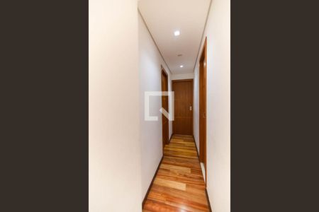 Corredor de apartamento à venda com 2 quartos, 86m² em Vila Progredior, São Paulo