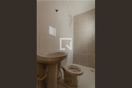 Banheiro Suíte 1 de casa de condomínio à venda com 2 quartos, 75m² em Vila Paranagua, São Paulo